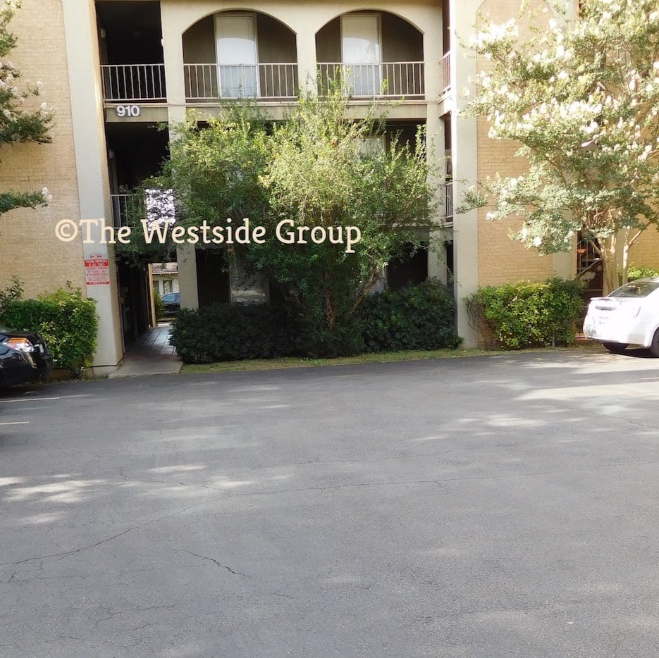 Barranca Square Student Apartments